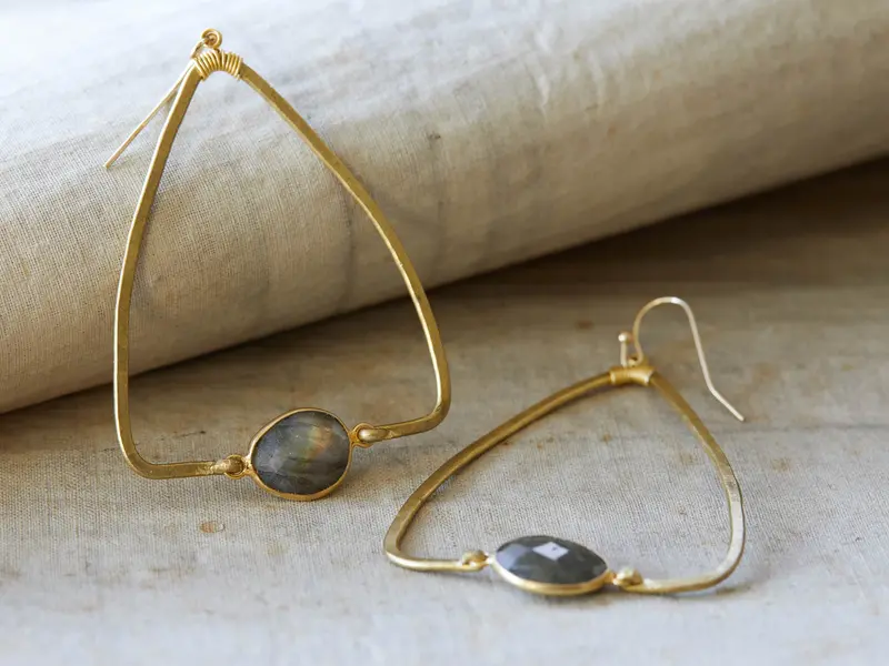 Adalene Labradorite Drop Earrings – Hand-Cut Gemstone Accents