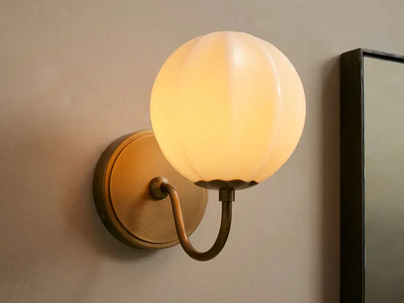 Agnes Gooseneck Wall Lamp – Flexible Articulating Sconce