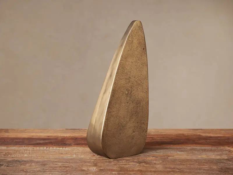 Antique Brass Figurine – Artistic Metal Sculpture for Display