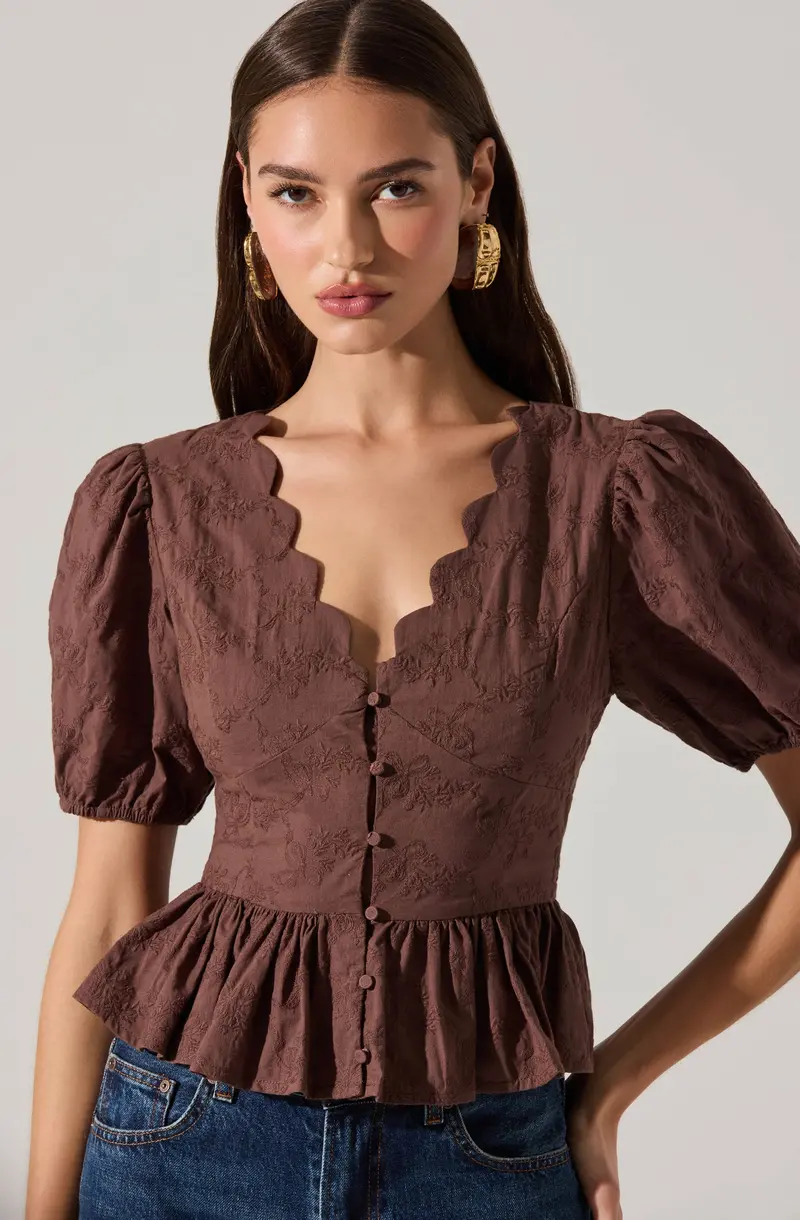 Arely Scalloped V-Neck Peplum Top – Feminine Flared Silhouette