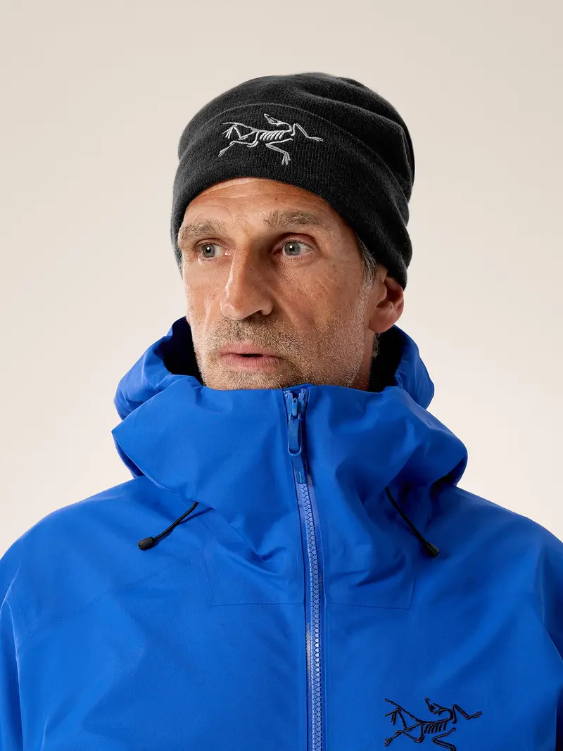 Artisan-Embroidered Avian Design Wool Blend Toque