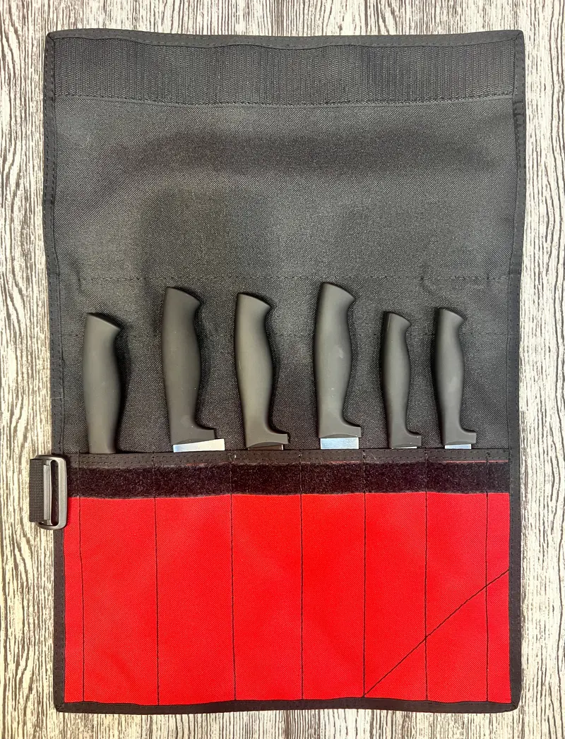 Compact Knife Roll-Up Wrap for Outdoor and Tactical Use