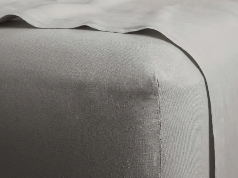 Fog-Colored Garment-Dyed Linen Fitted Sheet – Italian Craftsmanship
