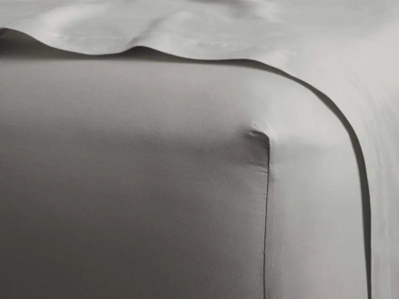 Fog Italian Garment-Dyed Sateen Fitted Sheet