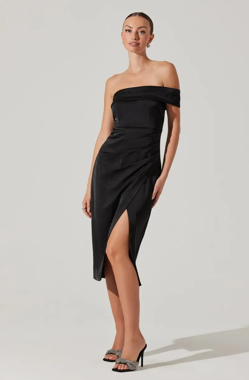 Gwyneria Off-Shoulder Flowy Midi Dress