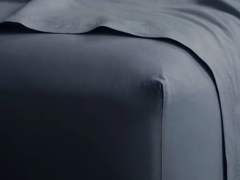 Indigo Garment-Dyed Italian Percale Fitted Sheet