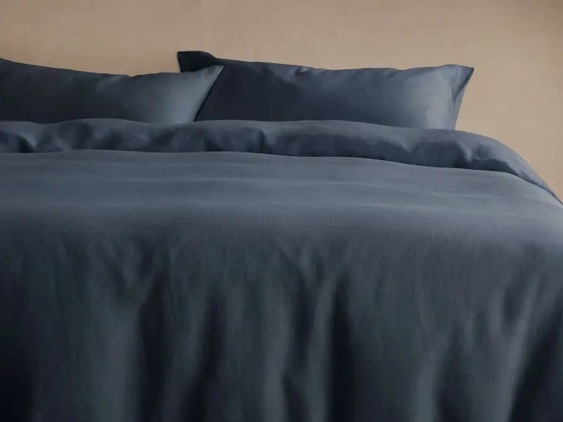 Indigo Garment-Dyed Linen Duvet Set – Handcrafted in Italy