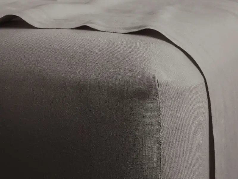 Italian Linen Fitted Sheet – Warm Mink Shade
