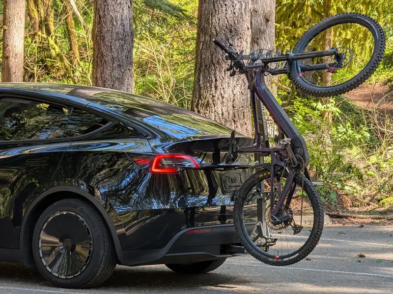 Lolo Racks EV-Optimized 4-Bike Hitch Rack with Foot-Activated Tilt & Foldable Mast