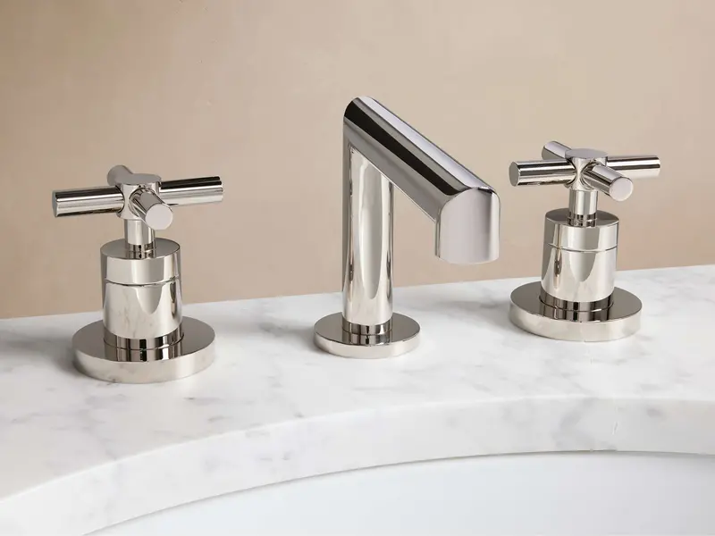 Lomas Kitchen Faucet – Polished Nickel Finish