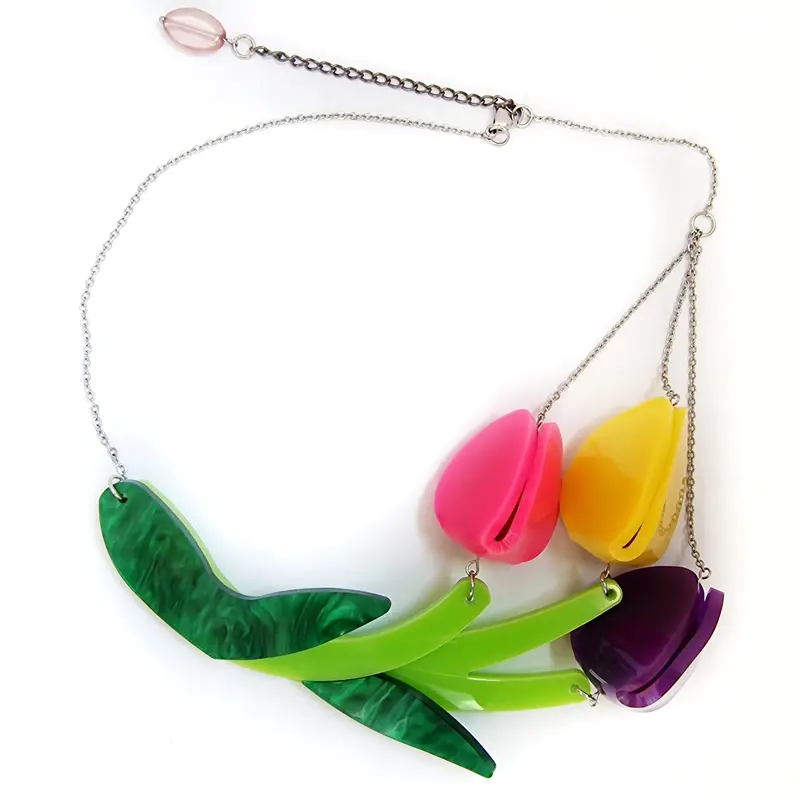 Maxi Tulip Décolleté Necklace