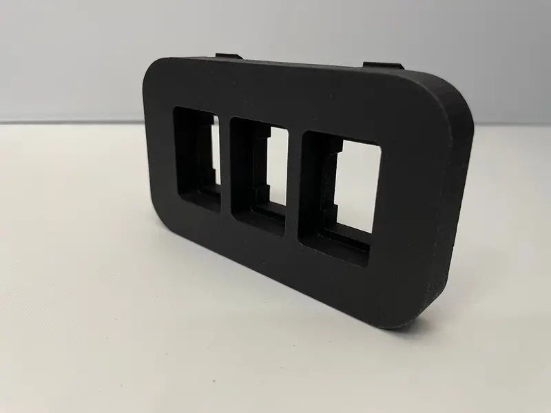 Modular 3-Short-Switch Insert for Streamlined Panel Builds