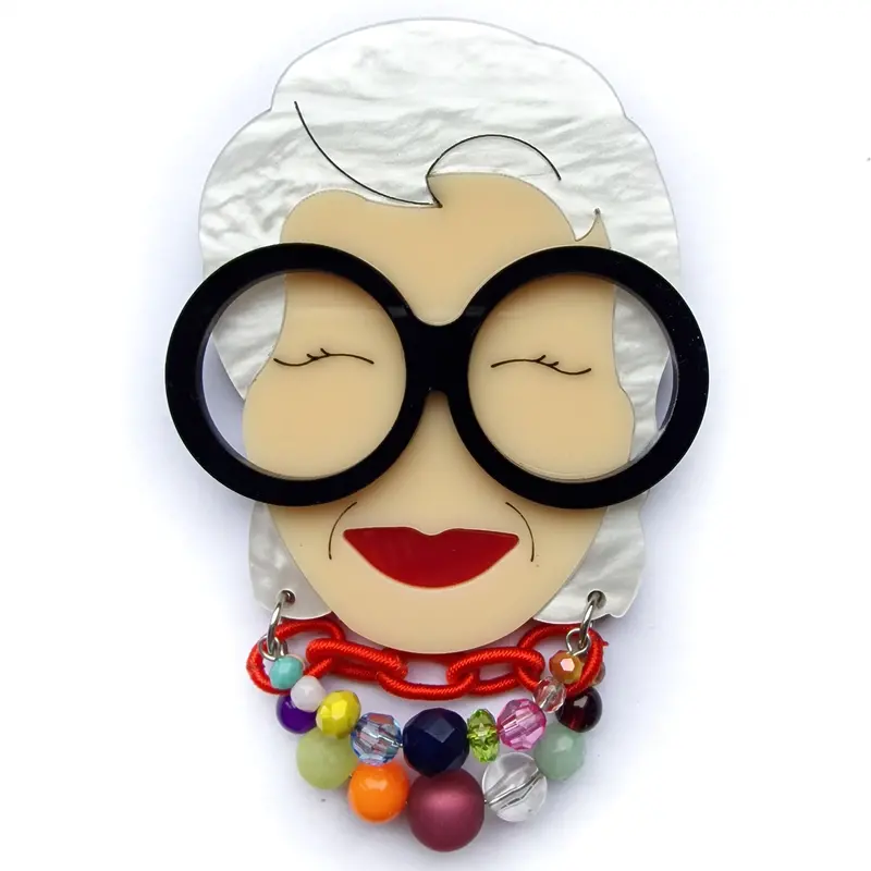 Multicolor and Black Iris Brooch – Triple-Chain Detail