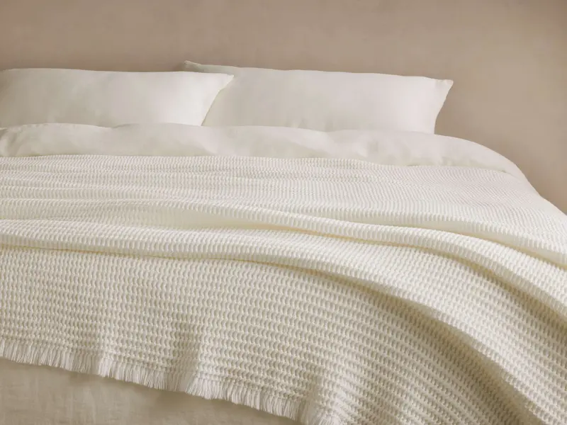 Organic Cotton Waffle-Weave Throw Blanket