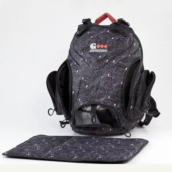 Rig Mom Hydration Pack – 70 oz Capacity with Black-and-White Graphic Design