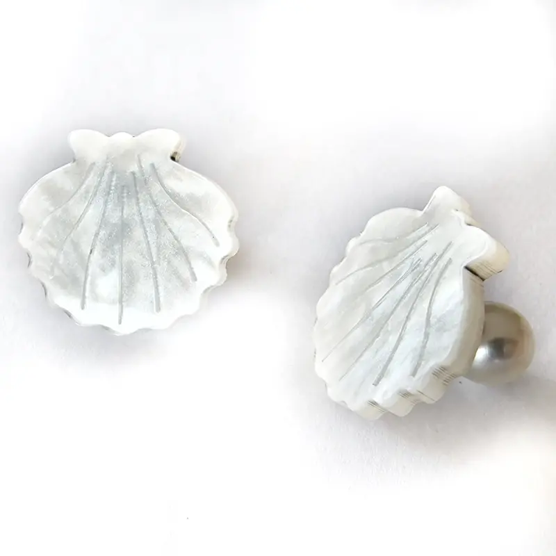 Seashell & Pearl Lobe Earrings
