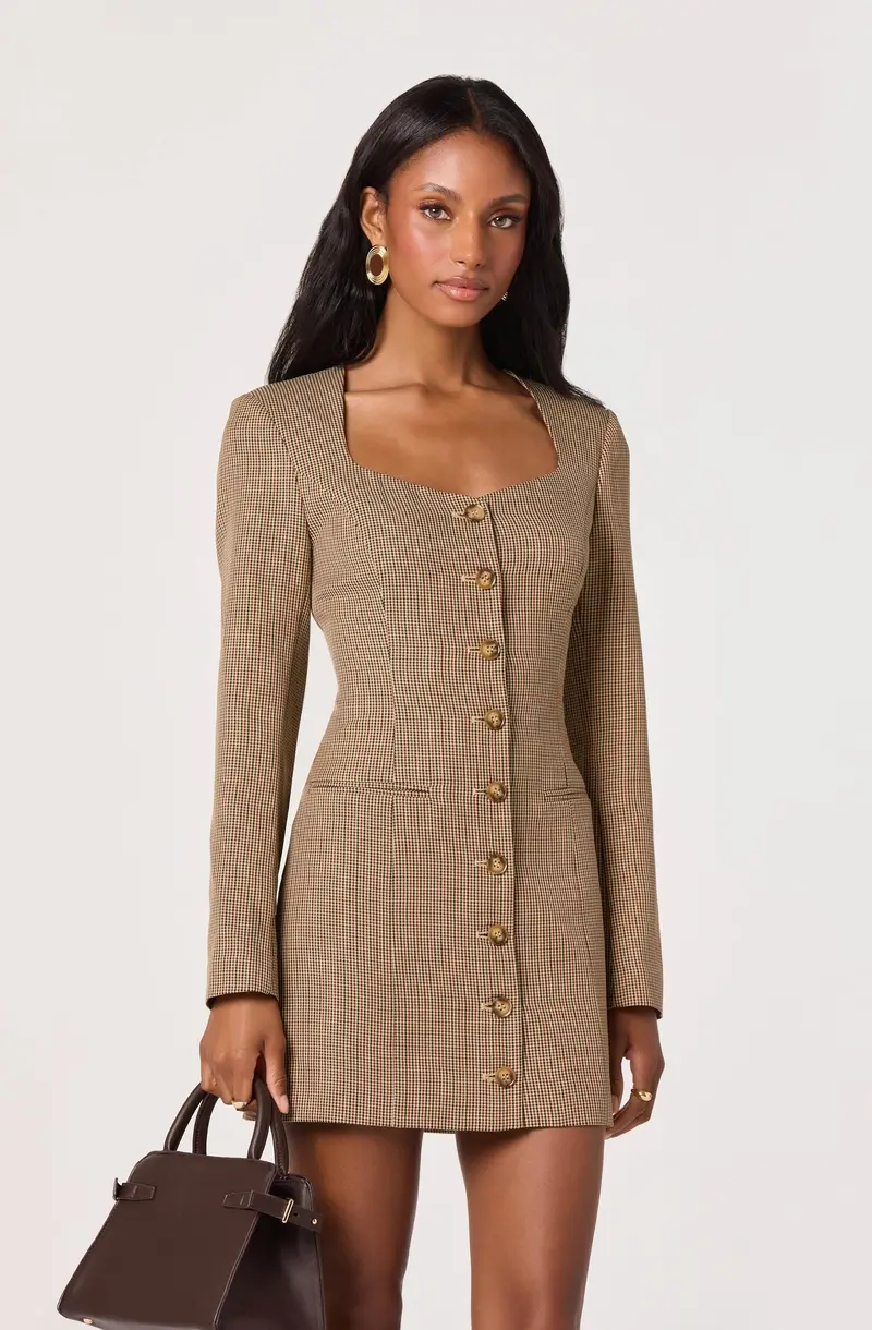 Tailored Mini Dress Featuring Sweetheart Neckline