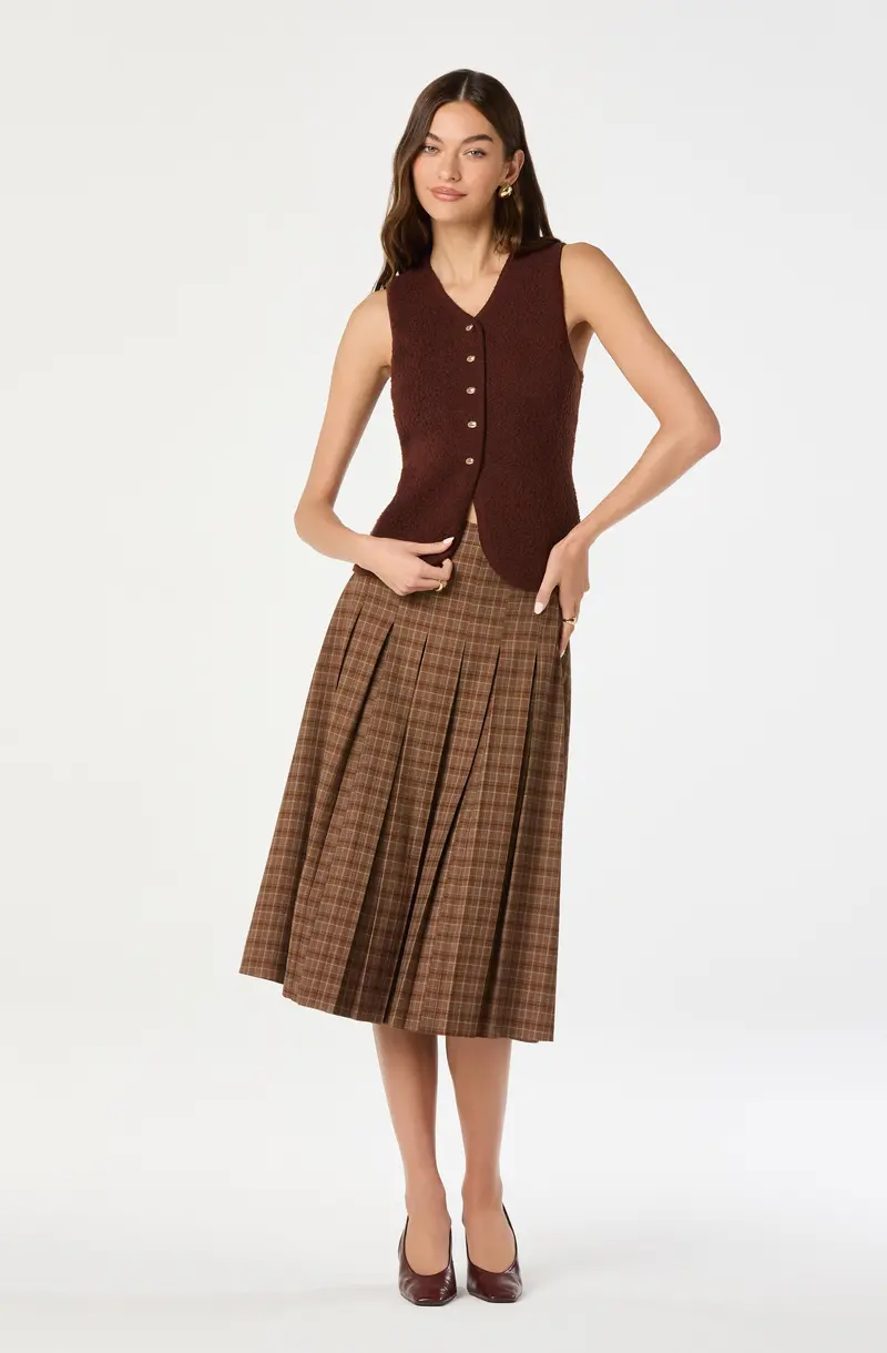 Textured Longline Vest with V-Neck Silhouette