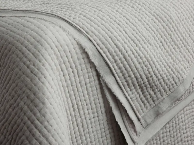Tulaya Cotton Quilt – Subtle Mist Colorway