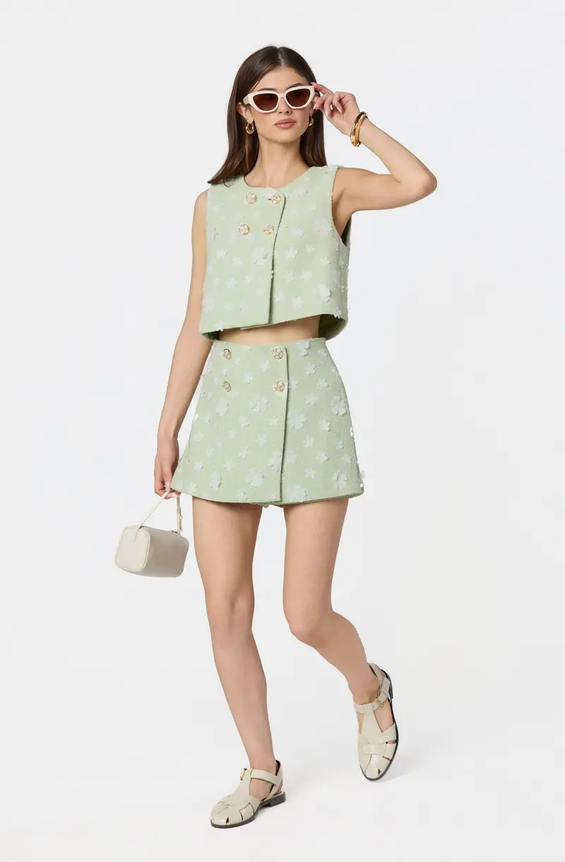 Tweed Skort Featuring Floral Appliqués – Janell