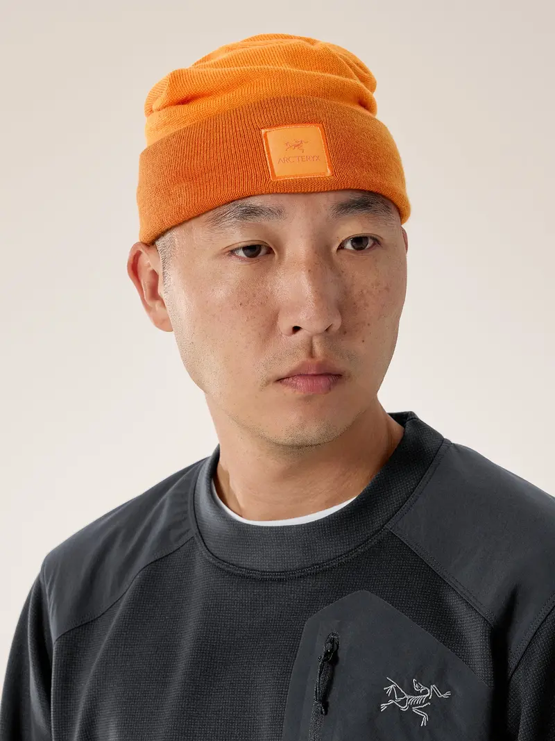 Two-Tone Ribbed Knit Beanie