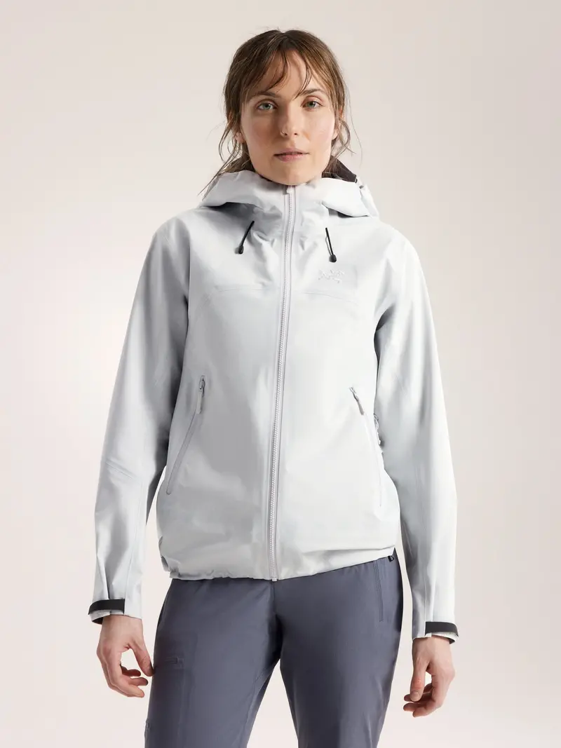 Women’s Beta SL Jacket – Streamlined All-Mountain Protection