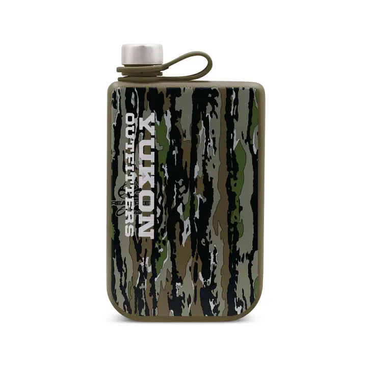 Yukon Outfitters 9 oz Highline Flask with Realtree Original Camo Print